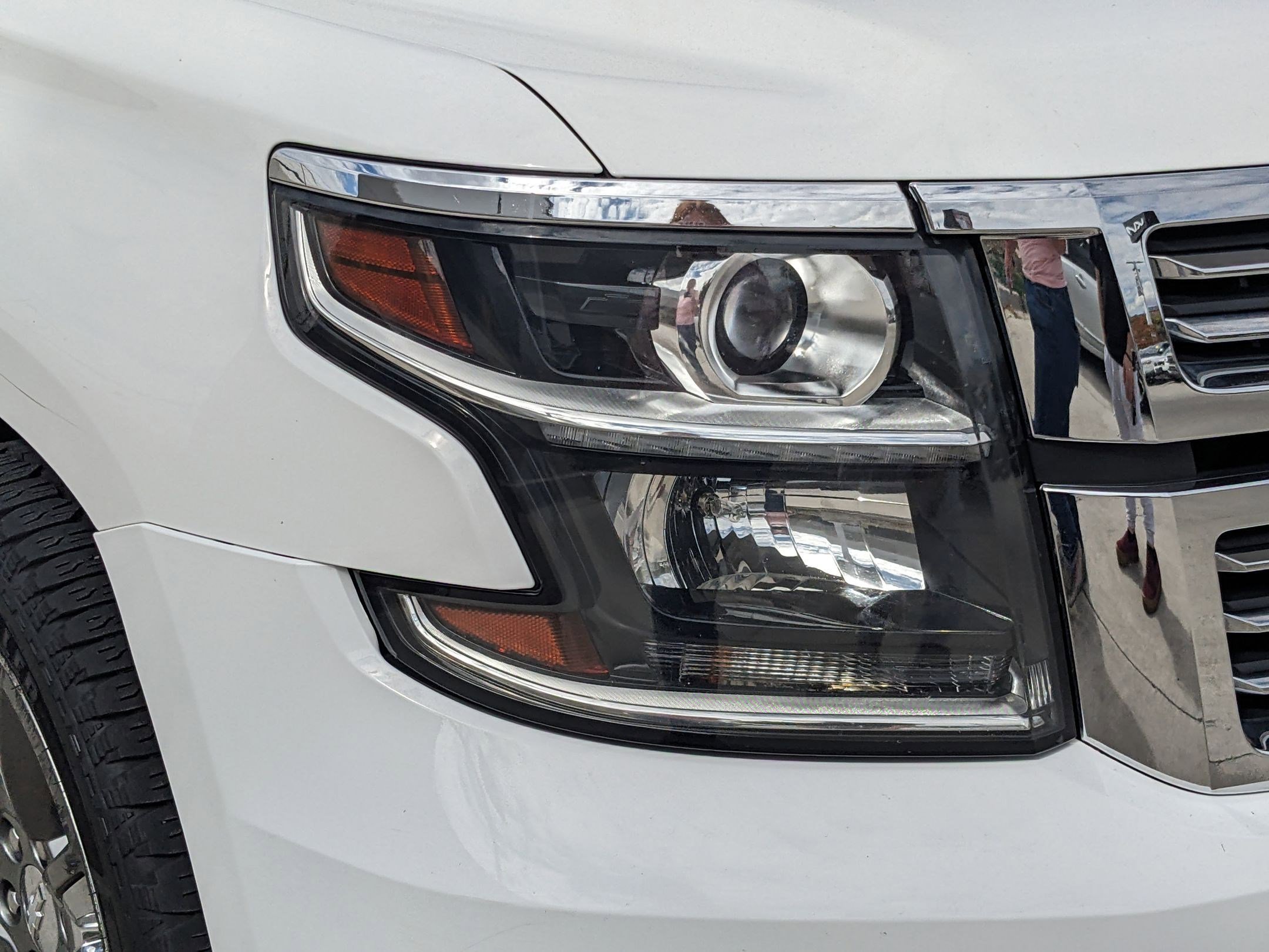 2015 Chevrolet Suburban LTZ photo 10