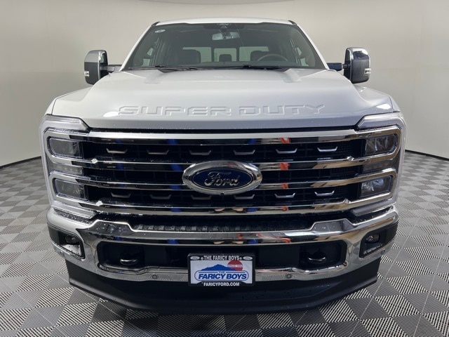 2025 Ford F-250 King Ranch photo 2