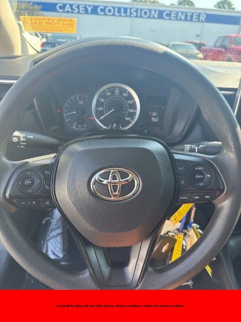 2021 Toyota Corolla LE photo 5