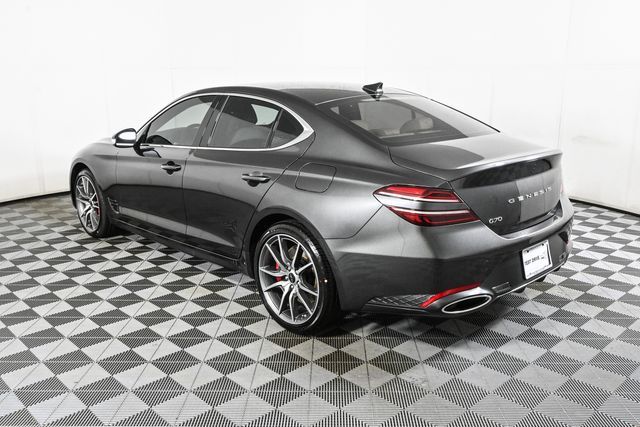2025 Genesis G70 2.5T photo 3