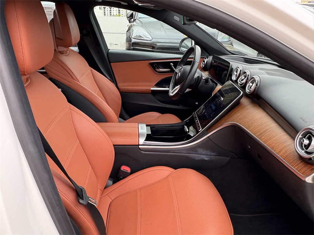 2023 Mercedes Benz C 300 photo 6
