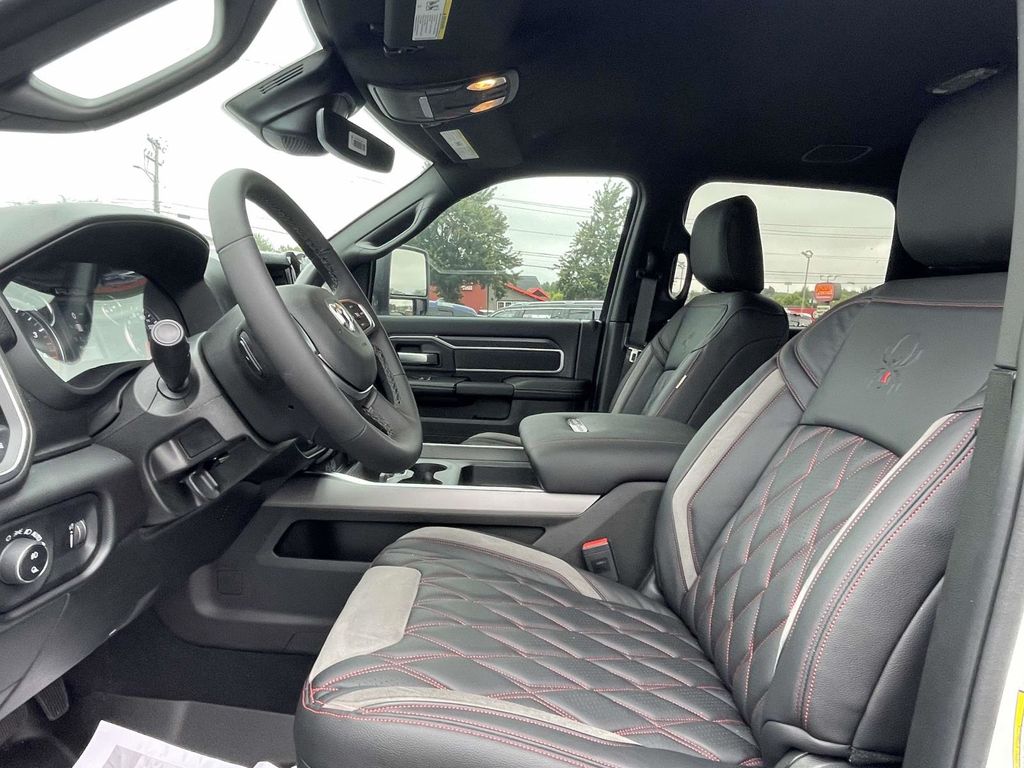 2025 Ram 2500 Big Horn photo 24