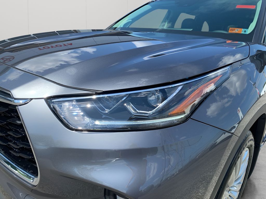 2025 Toyota Highlander Platinum photo 28
