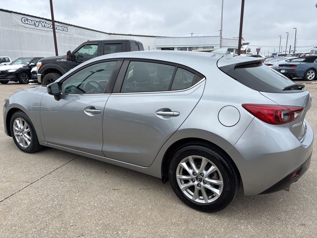 2016 Mazda Mazda3 Grand Touring photo 2