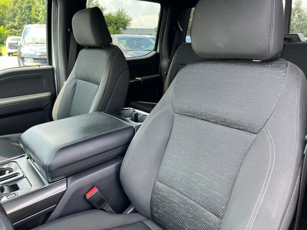 2023 Ford F-150 XLT photo 22