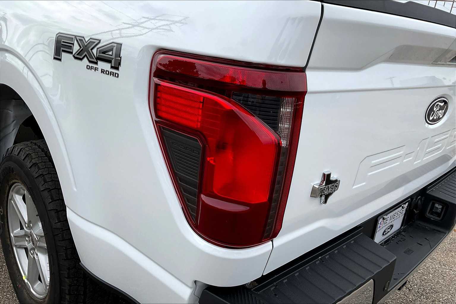 2025 Ford F-150 XLT photo 14