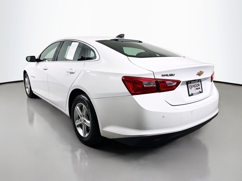 2024 Chevrolet Malibu LS photo 3