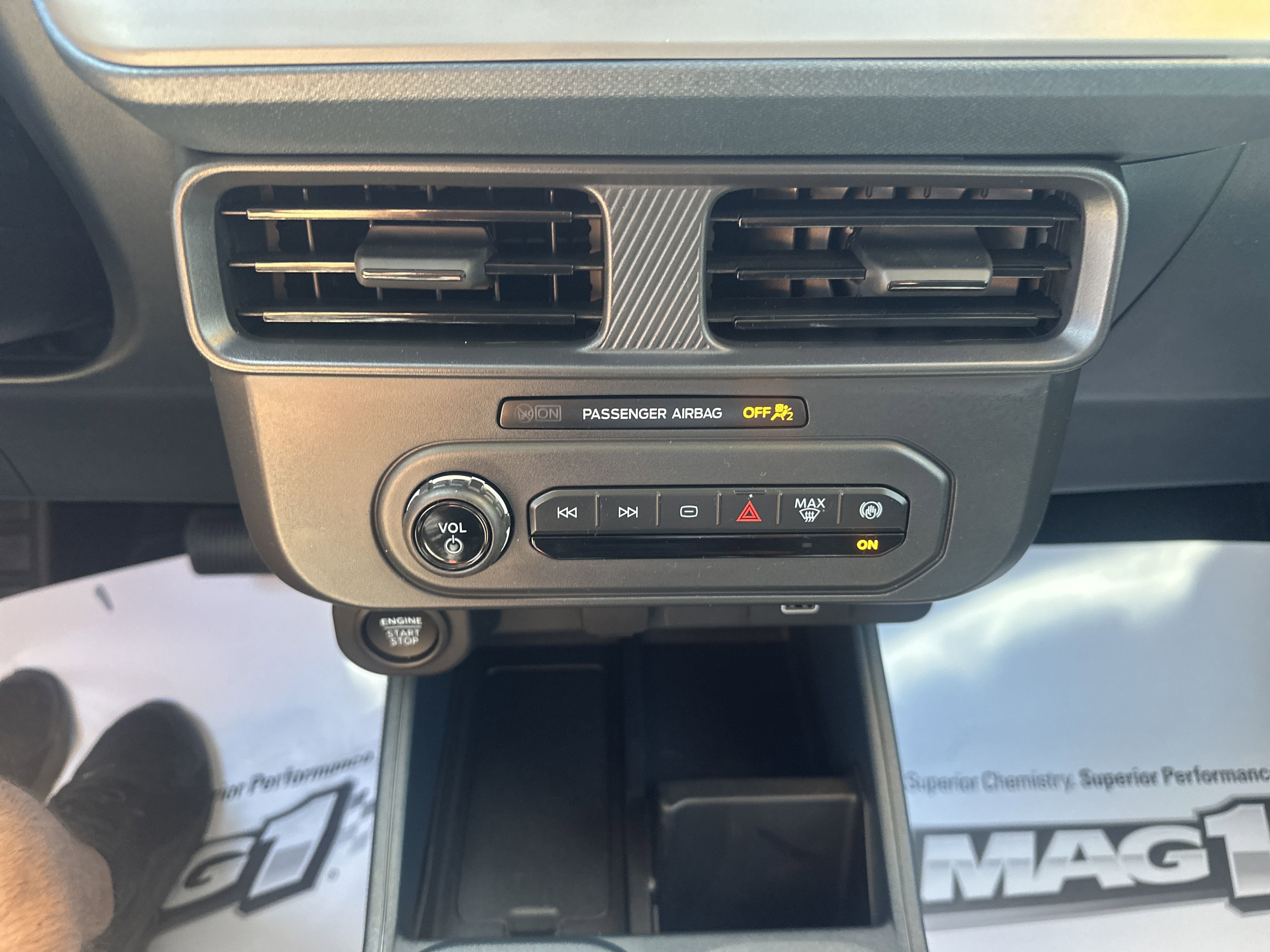 2025 Ford Maverick XLT photo 7