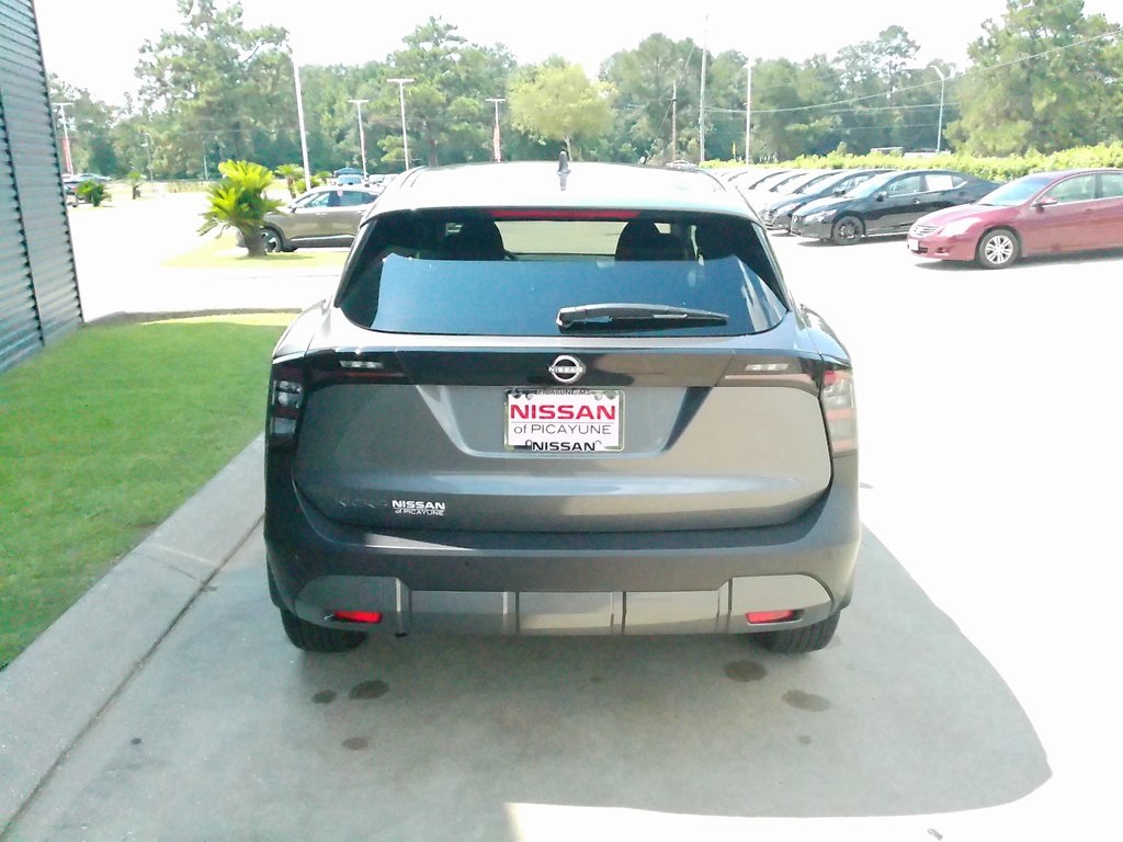 2026 Nissan Rogue SV photo 4