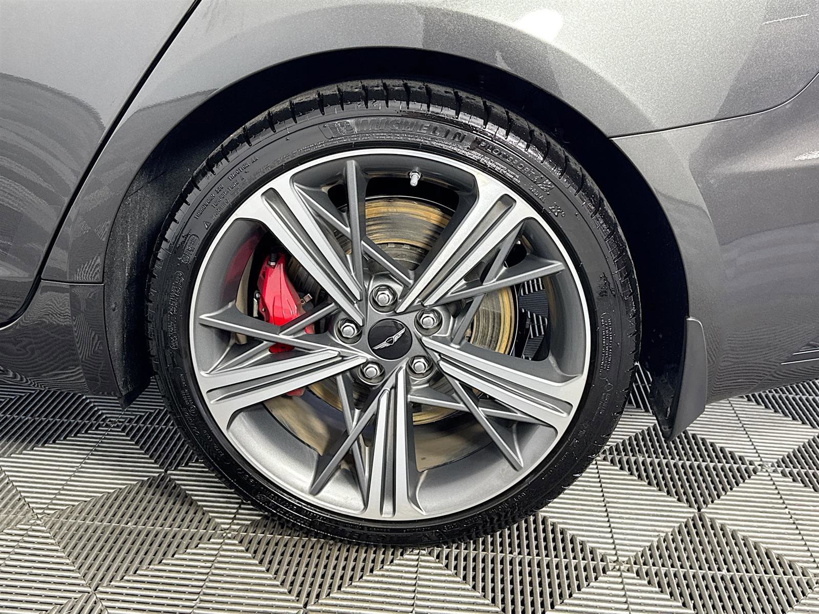 2025 Genesis G70 3.3T Sport Prestige photo 33