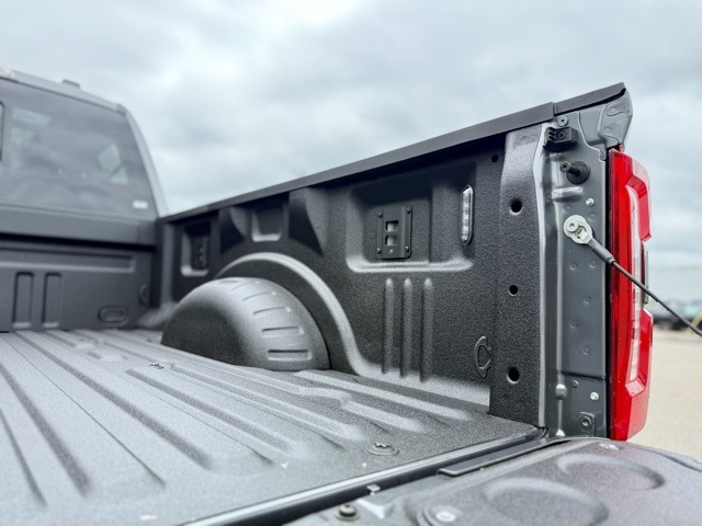 2025 Ford F-350 Lariat photo 8