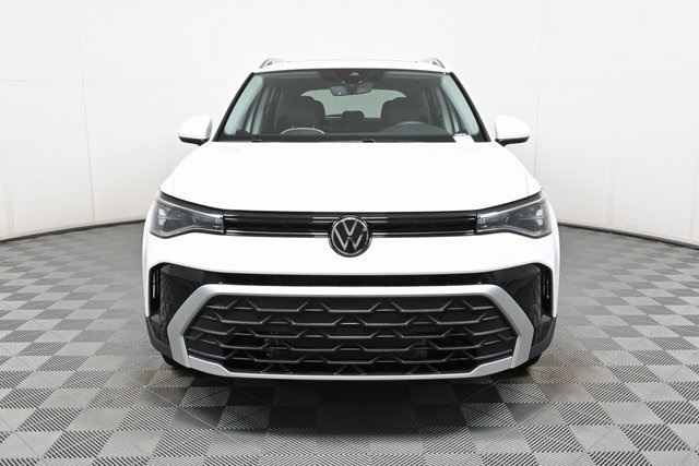 2025 Volkswagen Taos SE photo 23