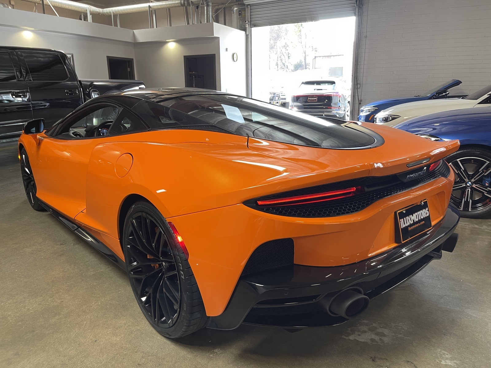 2022 Mclaren GT photo 4