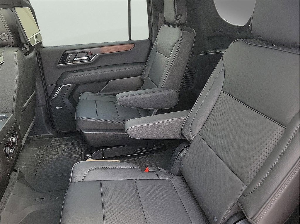 2026 Gmc Yukon XL Denali photo 12