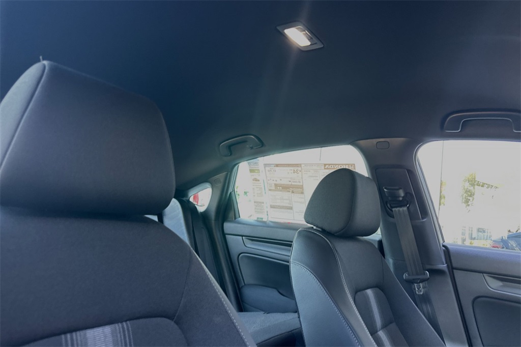 2025 Honda Civic Hatchback Sport photo 16