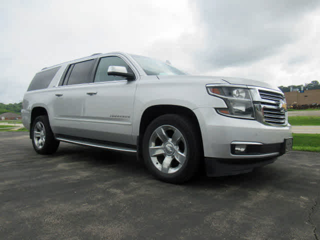 2015 Chevrolet Suburban LTZ photo 7