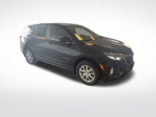 2022 Chevrolet Equinox LT photo 3