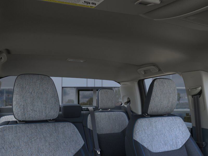 2025 Ford Maverick XLT photo 2