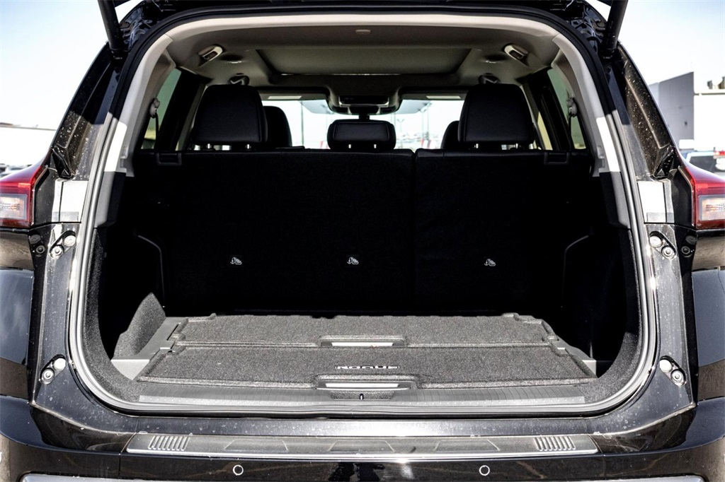 2025 Nissan Rogue SL photo 24