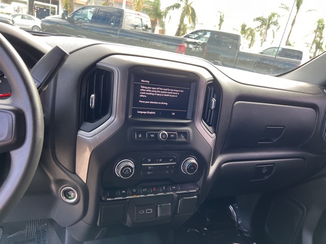 2022 Chevrolet Silverado 1500 Custom photo 13
