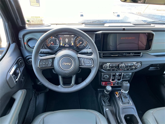 2025 Jeep Gladiator Mojave photo 13