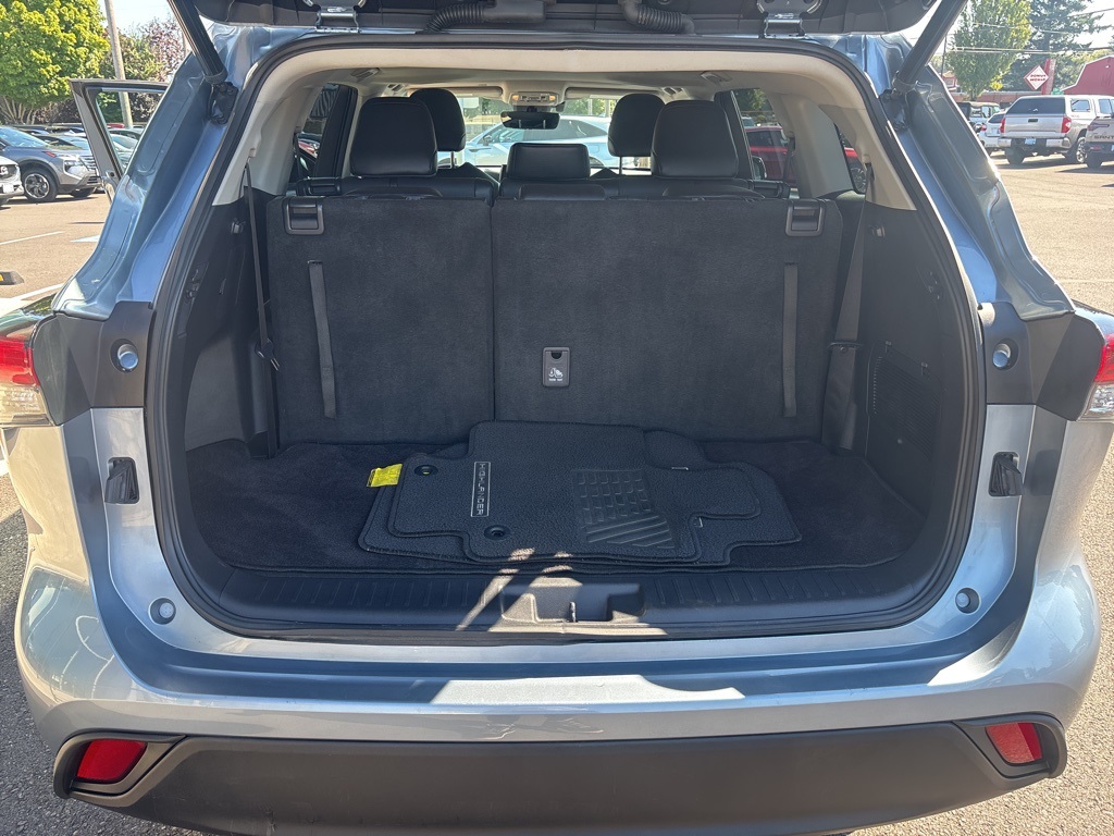 2021 Toyota Highlander Hybrid XLE photo 15