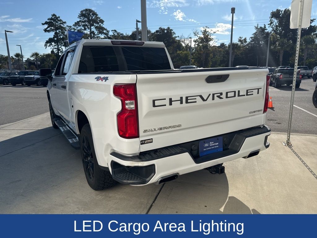 2019 Chevrolet Silverado 1500 Custom photo 3