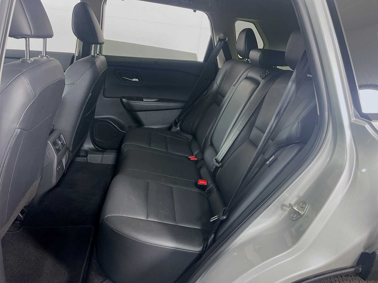 2024 Nissan Rogue SV photo 22