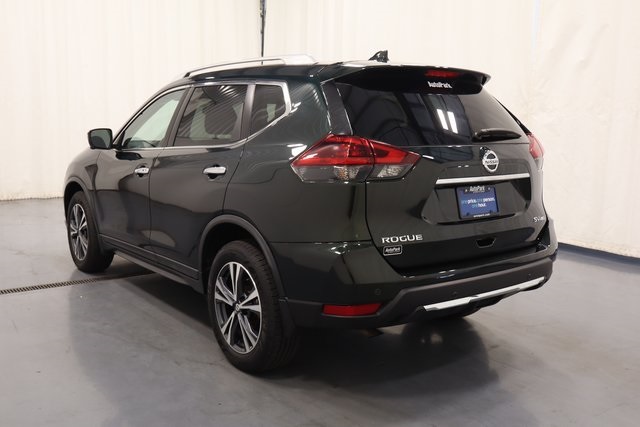2019 Nissan Rogue SV photo 6