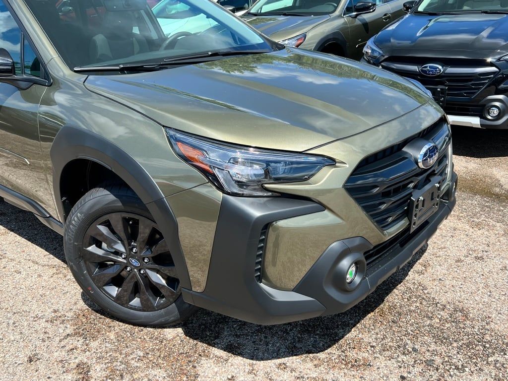 2025 Subaru Outback Onyx Edition photo 2