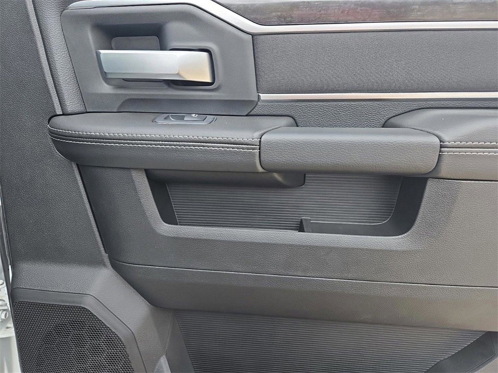 2024 Ram 2500 Big Horn photo 40