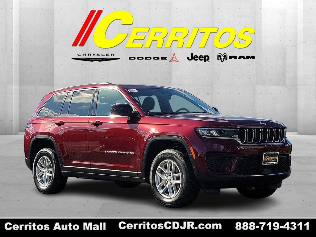 2025 Jeep Grand Cherokee Laredo