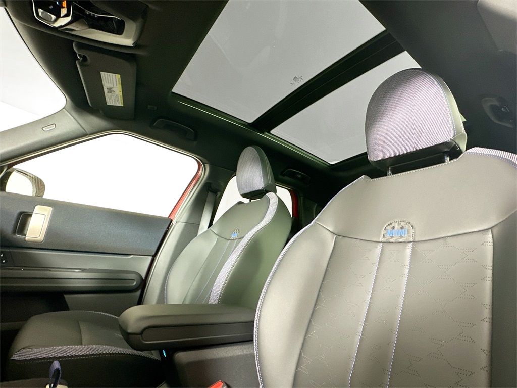 2025 Mini Countryman S ALL4 photo 16