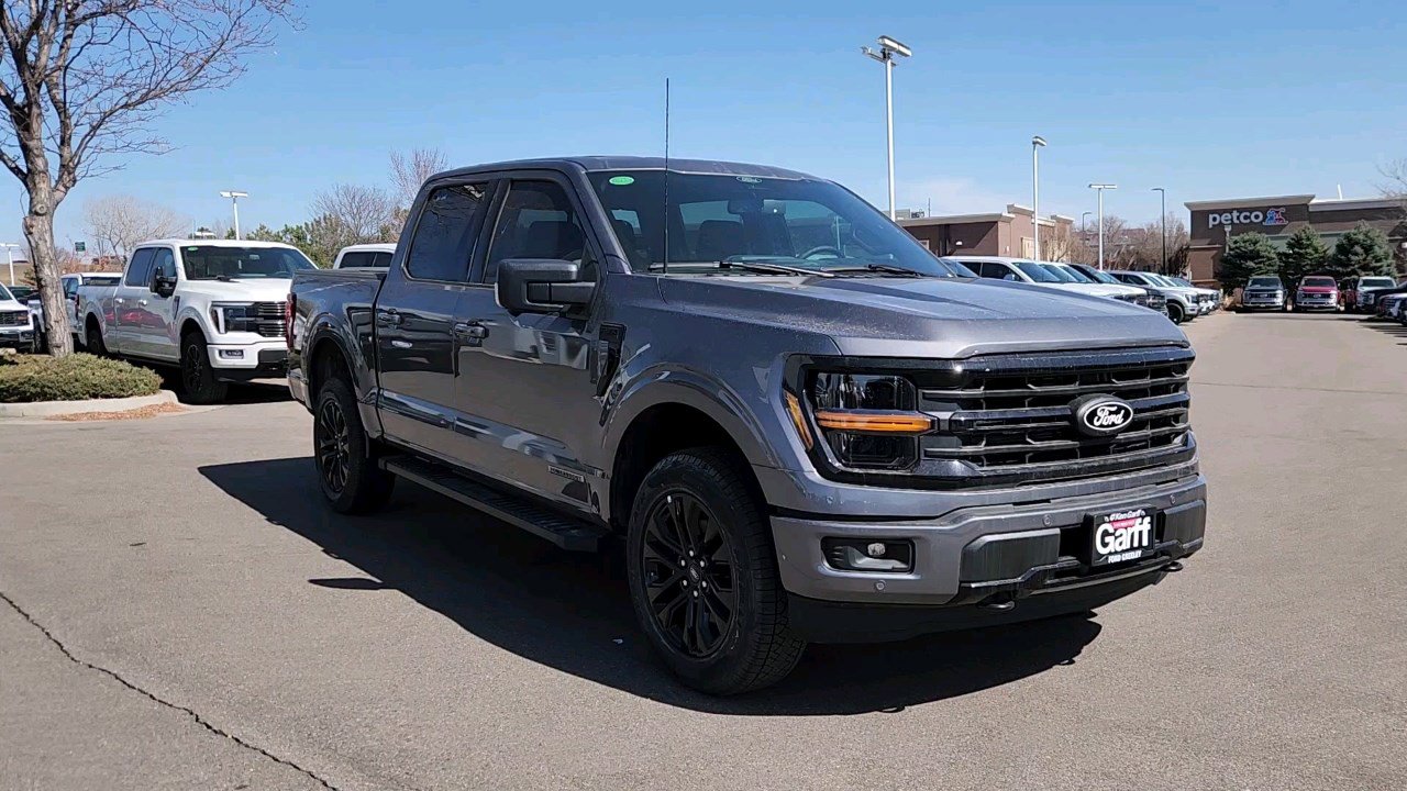 2025 Ford F-150 XLT photo 4
