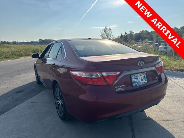 2016 Toyota Camry XSE photo 5