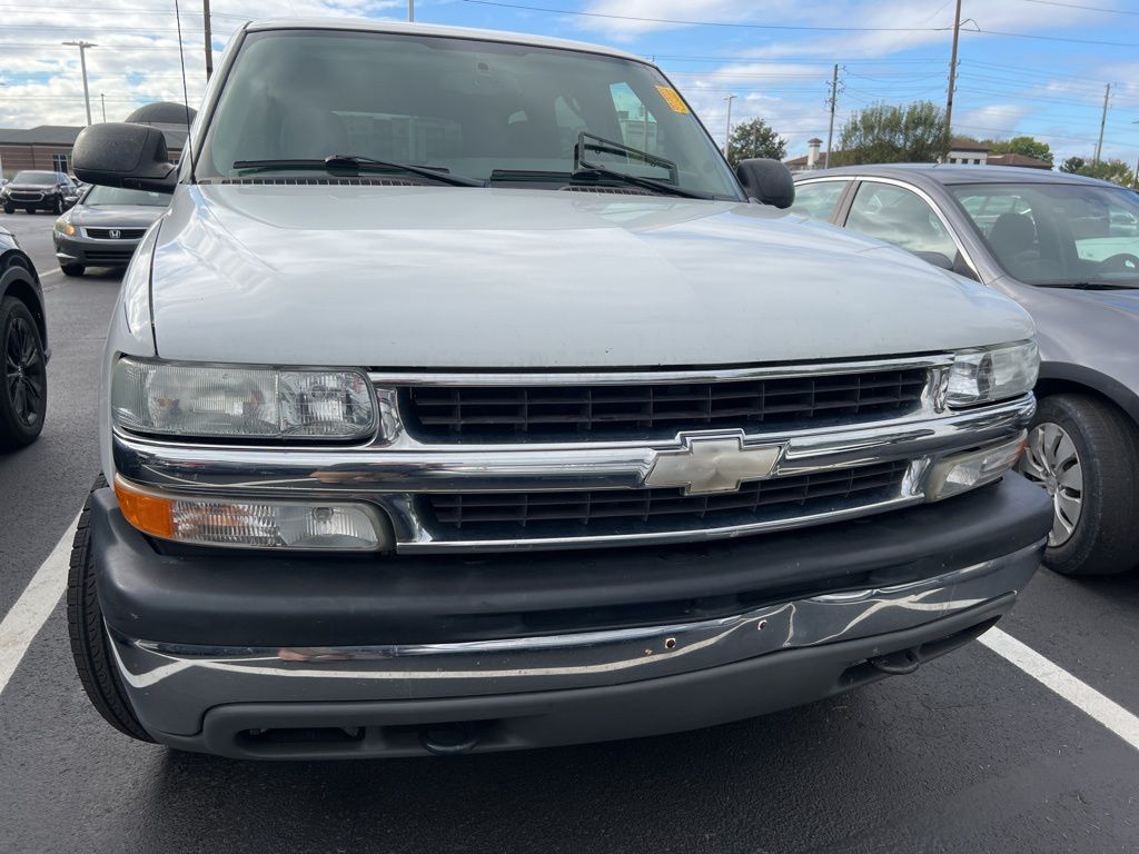 2004 Chevrolet Tahoe LS photo 5