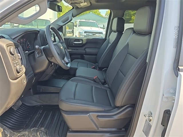 2025 Chevrolet Silverado 3500HD photo 7