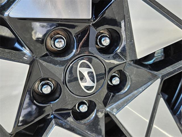 2026 Hyundai Kona Limited photo 17