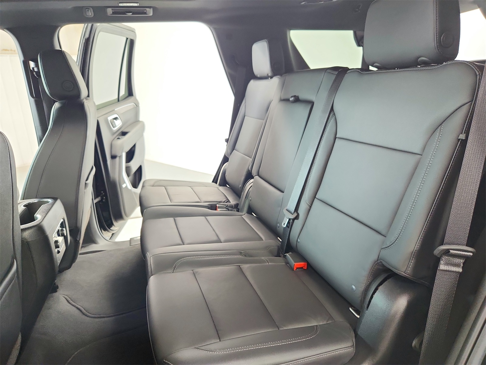 2022 Chevrolet Tahoe LT photo 32
