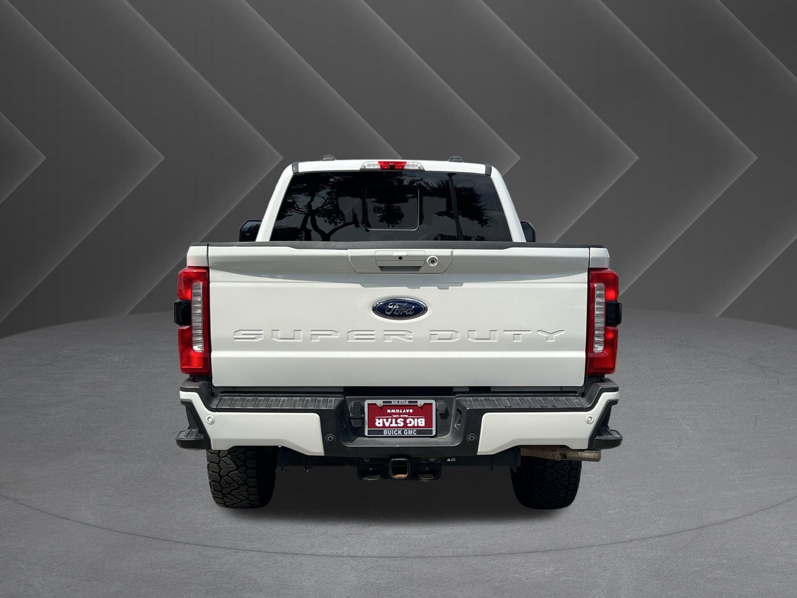 2023 Ford F-250 Lariat photo 3