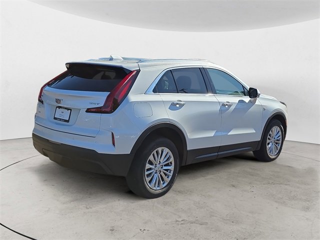 2024 Cadillac XT4 Luxury photo 5