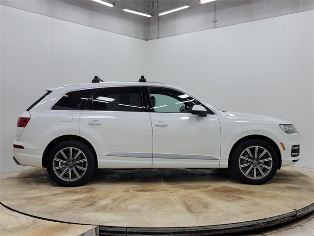 2017 Audi Q7 3.0T Premium Plus photo 2