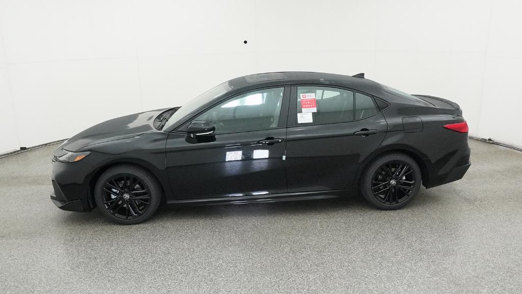 2026 Toyota Camry SE photo 9