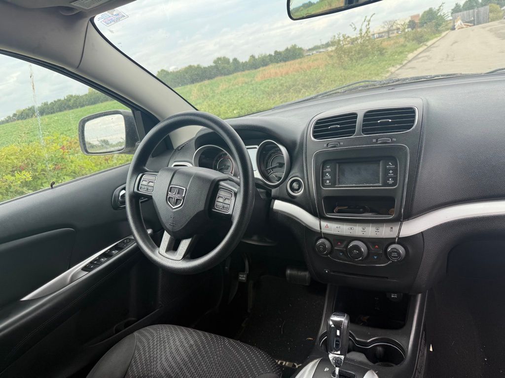 2017 Dodge Journey SE photo 2