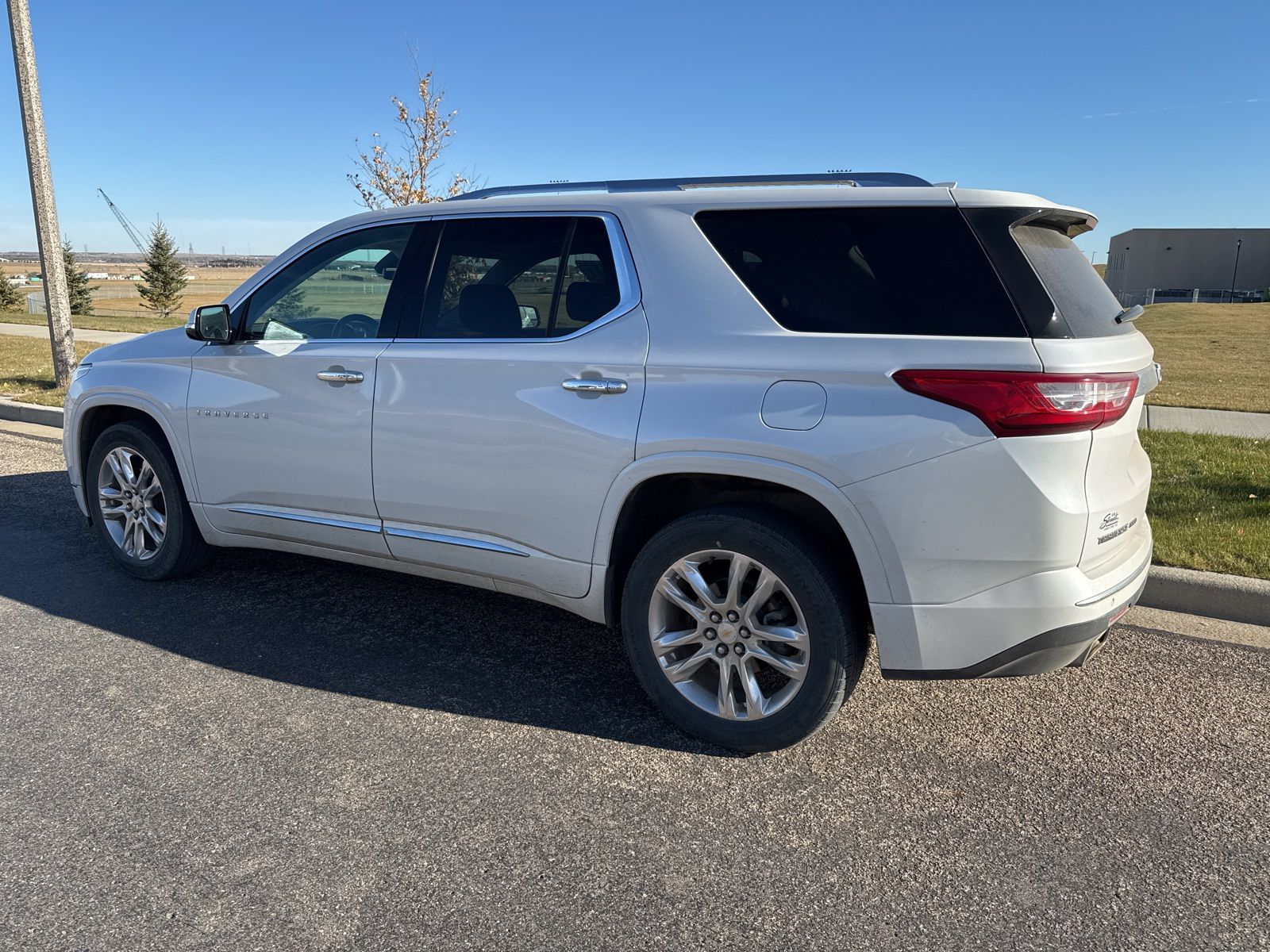 2018 Chevrolet Traverse High Country photo 2