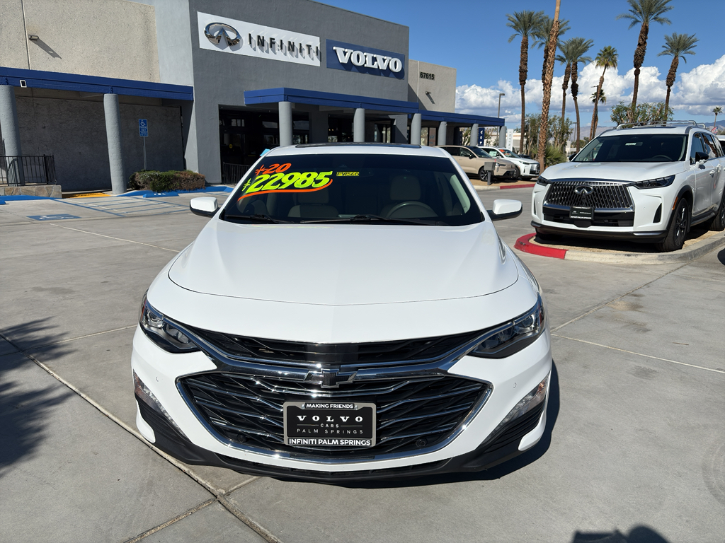 2020 Chevrolet Malibu Premier photo 2