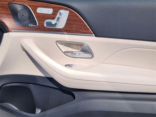 2026 Mercedes Benz GLE 450 4MATIC photo 15