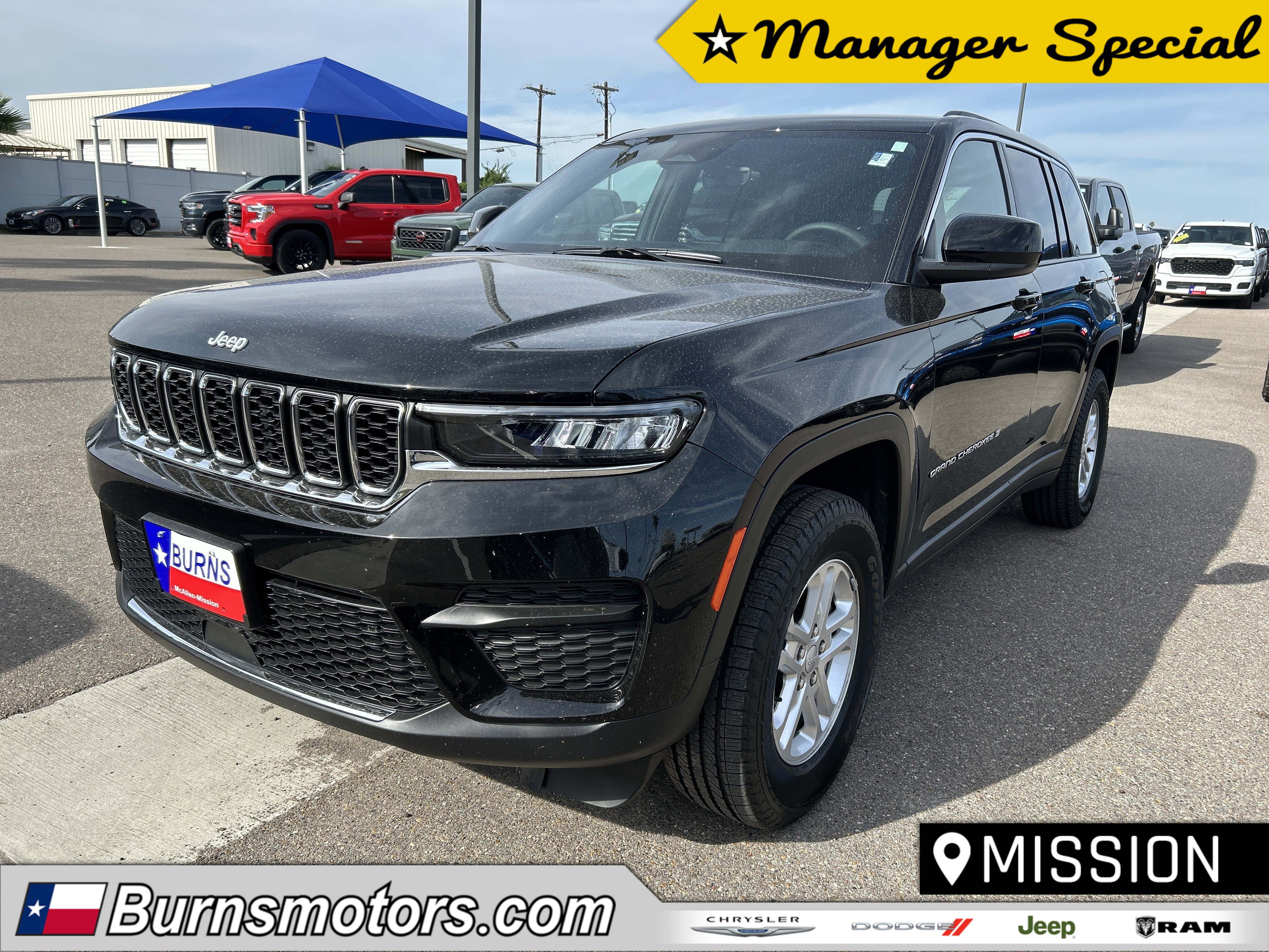 2025 Jeep Grand Cherokee Laredo's photo