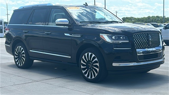 2022 Lincoln Navigator Black Label