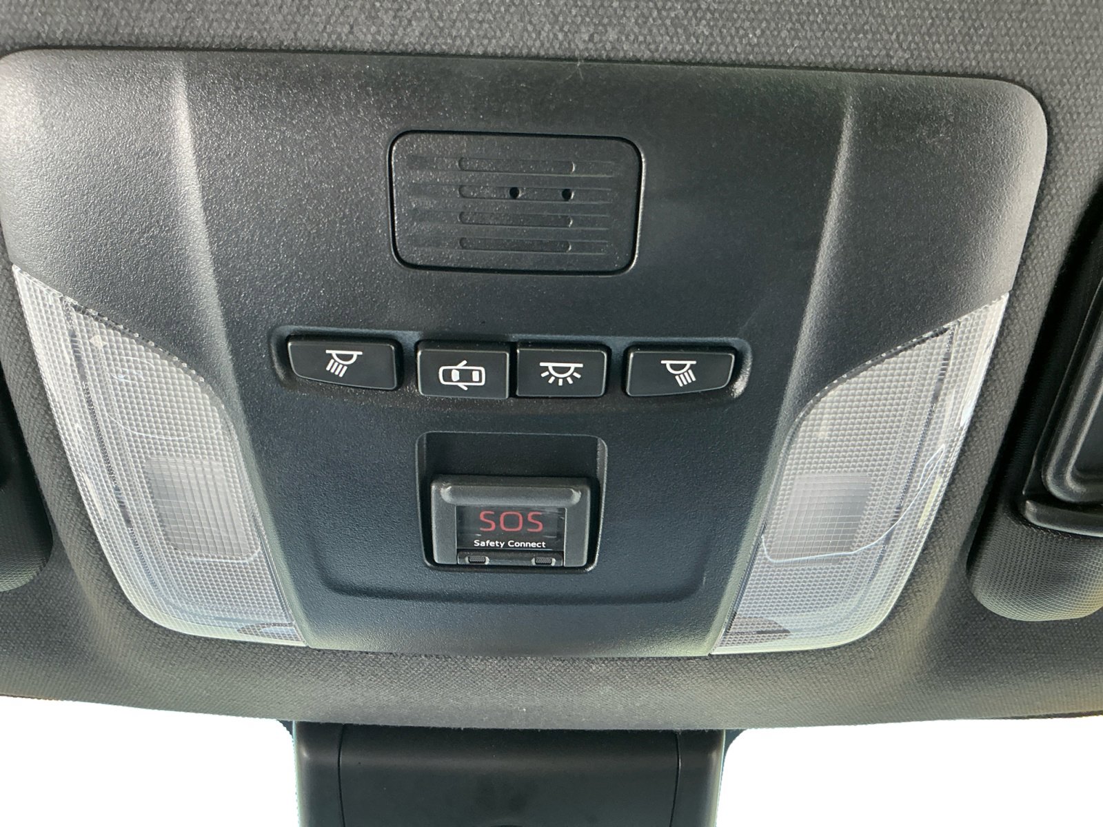 2019 Toyota Corolla XSE photo 19